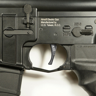 Hliníková CNC ADVANCED spoušť pro M4/M16 - TYPE D, titanová