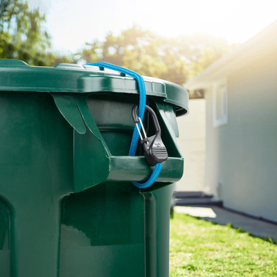 Gumicuk s uzamykací karabinou Nite Ize Slide Lock Carabiner Bunge - zelený