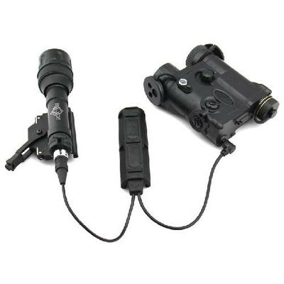 Dual Switch - spínač pro svítilnu a PEQ