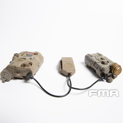 DynamicsHPA - Airsoftový krám, Airsoft zbraně, střelivo, vybavení - FMA duální spínač Dual Switch PEQ, konektory Laser Plug a 2,5 mm bez loga - Černá