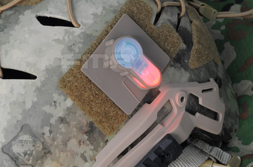 DynamicsHPA - Airsoftový krám, Airsoft zbraně, střelivo, vybavení - FMA taktické poziční světlo na suchý zip, pískový kryt - Červená